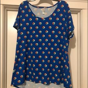 LuLaRoe 2XL Classic T